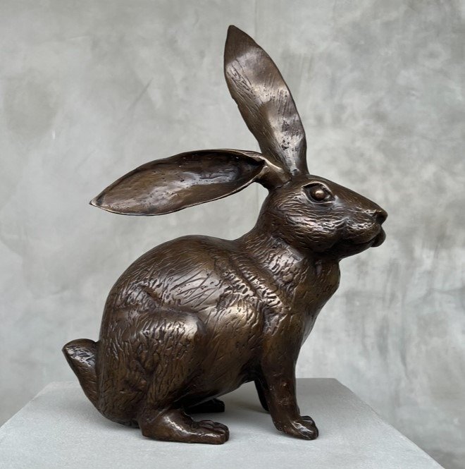 Scultura, Sculpture, NO RESERVE PRICE - Hare Sculpture - Link to video of this sculpture down below in the - 35 cm - Bronzo