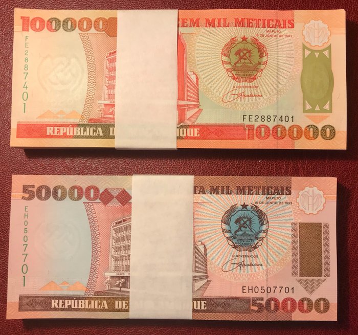 Mozambique. - 100 x 50.000 and 100 x 100.000 meticais 1993 - Pick 138 and 139 - original bundles