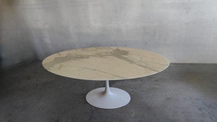 Knoll International - Eero Saarinen - 桌 - 薩裡寧 - 大理石, 鋁