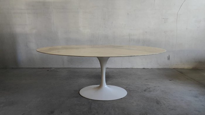 Knoll International - Eero Saarinen - Table (1) - Saarinen - Aluminium, Marble