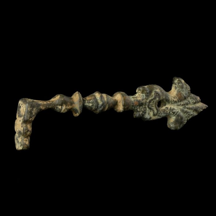 文藝復興時期 青銅色 帶有龍獸的大鑰匙