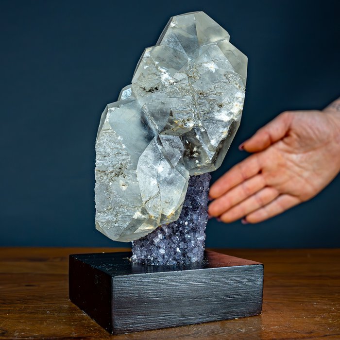 Perfekt naturlig ametiststalaktit med kalcitkristaller på stativ, Uruguay- 1257.33 g