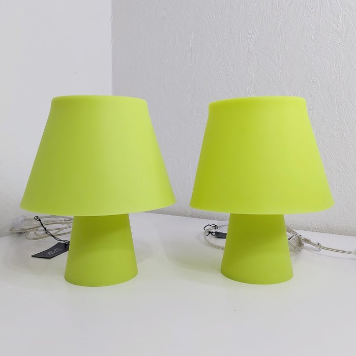 Seed Design - Lampada da tavolo (2) - Numen - Verde lime - Silicone