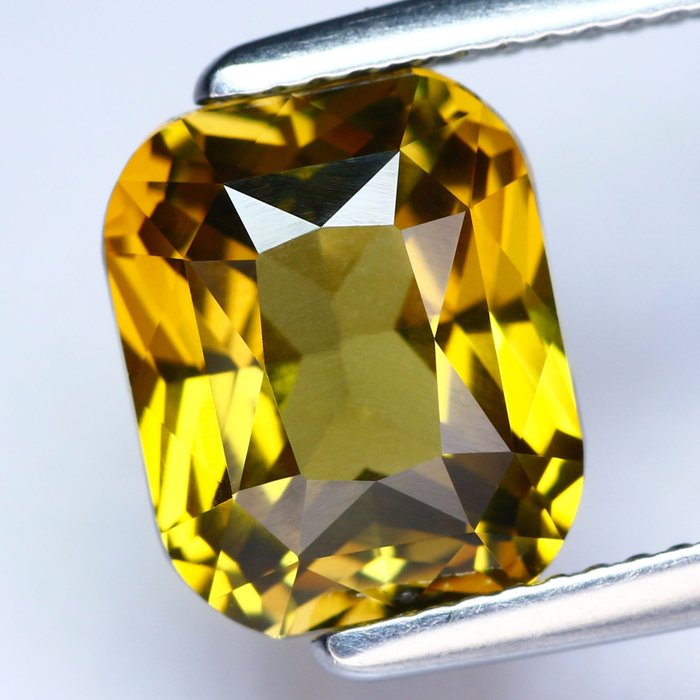 （GIA 认证）- [超稀有] 黄绿色 金绿宝石 - 6.56 ct