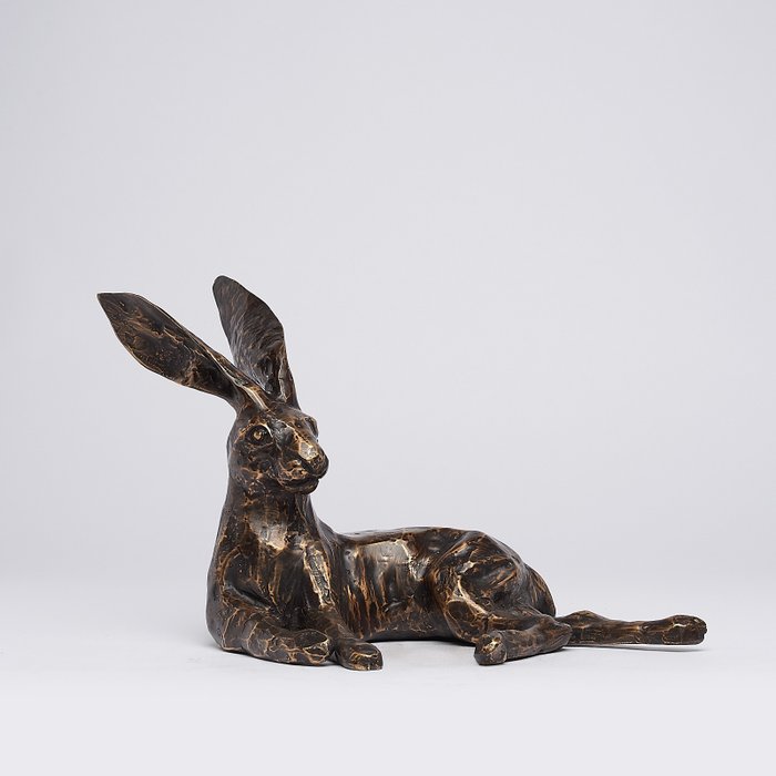 塑像, No Reserve Price - Bronze Resting Hare - 23 cm - 黄铜色