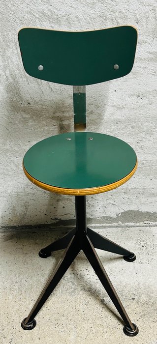Velca - Krzesło - Drewno, Żelazo (odlew/kute)