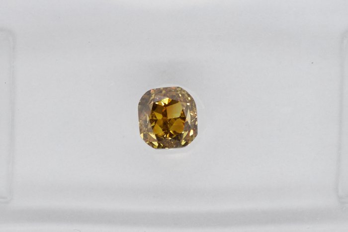 1 pcs 钻石 - 0.32 ct - 软垫 - NO RESERVE PRICE - Fancy Deep Greenish Brownish Yellow - SI2 微内含二级