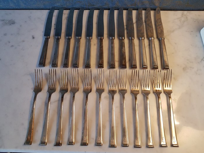 Table knife set (24) - .800 silver