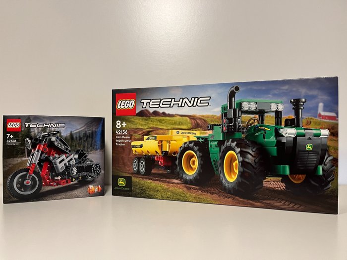 LEGO - Technic - 42136 & 42132 - John Deere 9620R 4WD Tractor & Motorcycle  (M.I.S.B.) - Netherlands - Catawiki