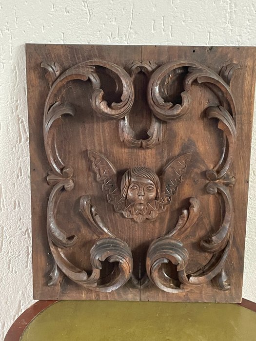 Panel - Paneel met engel en acathusbladeren houtsnijwerk - Wood