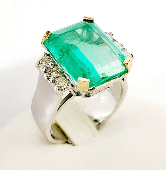 Ring Smaragd - Diamant