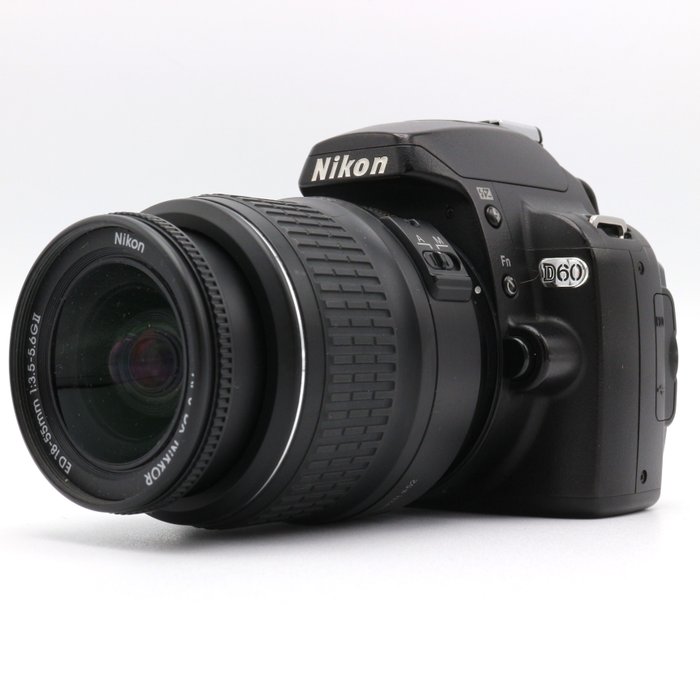 Nikon D60 + AF-S 18-55mm f/3.5-5.6G II DX zoomlens Digitaalinen peiliheijastuskamera (DSLR)