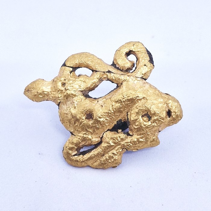 Chinees-Siberisch Goud op bronzen basis Ordos, hertenriemgesp – 36 mm
