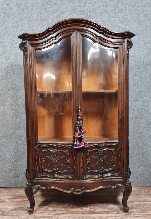 Preview of the first image of Library - Louis XV Style - Walnut - Early 20th century.