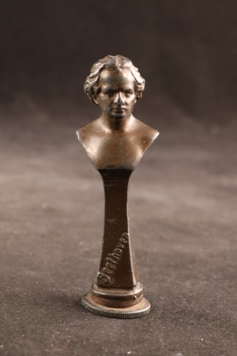 Preview of the first image of Wax seal with Beethoven - Spelter - Early 20th century.