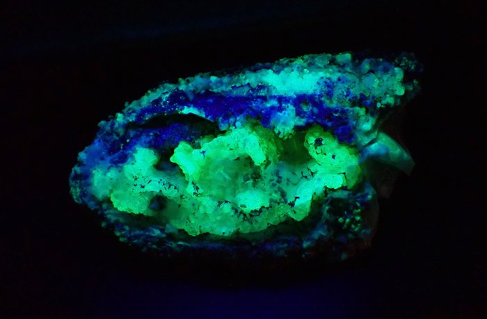 Ialite Fluorescente - 140×80×37 mm - 413 g