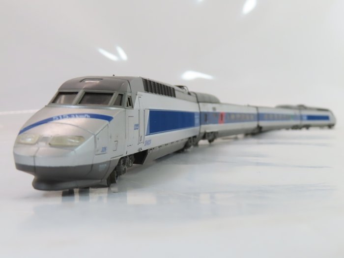 Preview of the first image of Lima H0 - 149708 - Train unit - 4-piece set TGV Réseau Nord-Europe - SNCF.