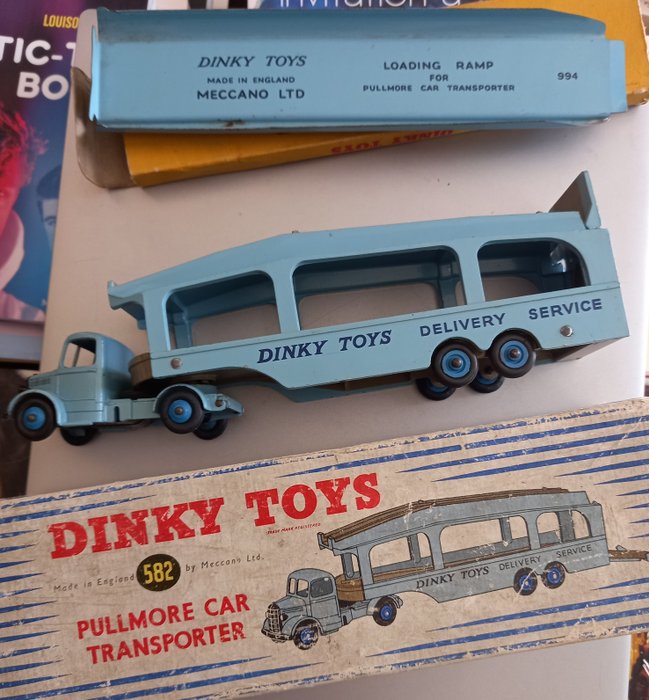 Preview of the first image of Dinky Toys - 1:43 - ref. 582 Bedford Pullmore car transporteur. Avec boite.