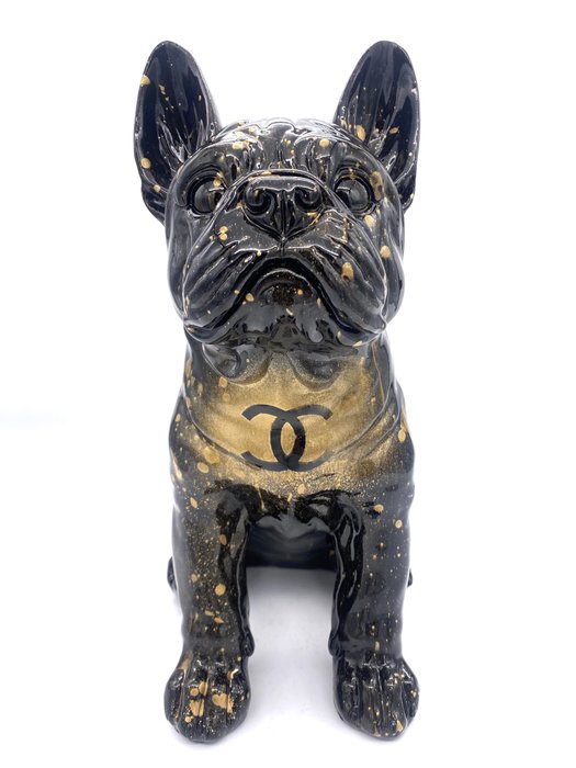 Image 2 of MVR - Bulldog Chanel