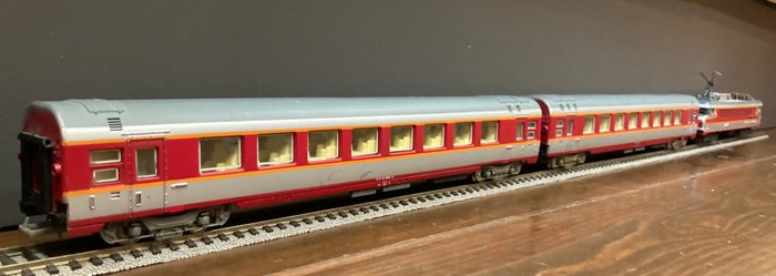 Image 3 of Jouef H0 - 8442 - Electric locomotive, Passenger carriage set - CC 6505 and 2 Grand Confort carriag