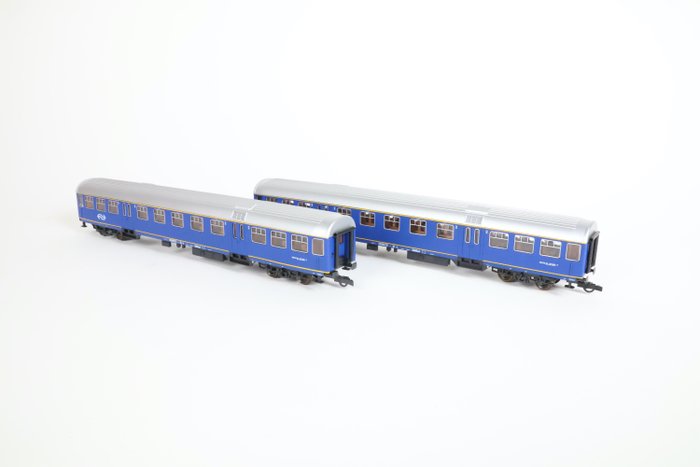 Preview of the first image of Roco H0 - 44286 - Passenger carriage - Plan W carriages blue with NS logo - NS.
