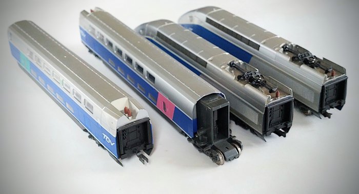 Image 3 of Mehano H0 - Train unit - 3 TGV sets, 2 repainted - SNCF