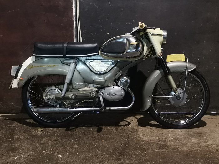 Preview of the first image of DKW - Hummel De Luxe - 50 cc - 1965.