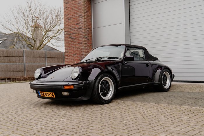 Preview of the first image of Porsche - 911 Carrera Cabriolet WTL-Look - 1985.