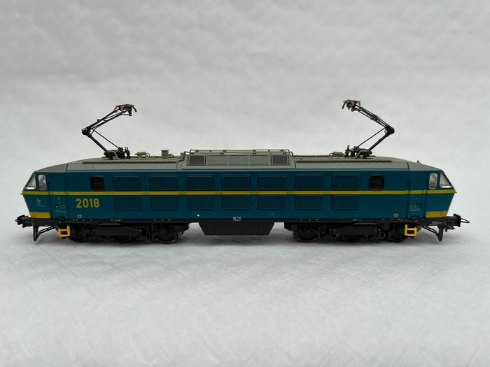 Preview of the first image of Roco H0 - 43670 - Electric locomotive - HLE 20 - NMBS.