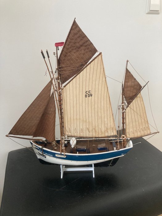 Image 2 of Scale boat model, otherwise fishing vessel (1) - Wood - otherwise 21st century