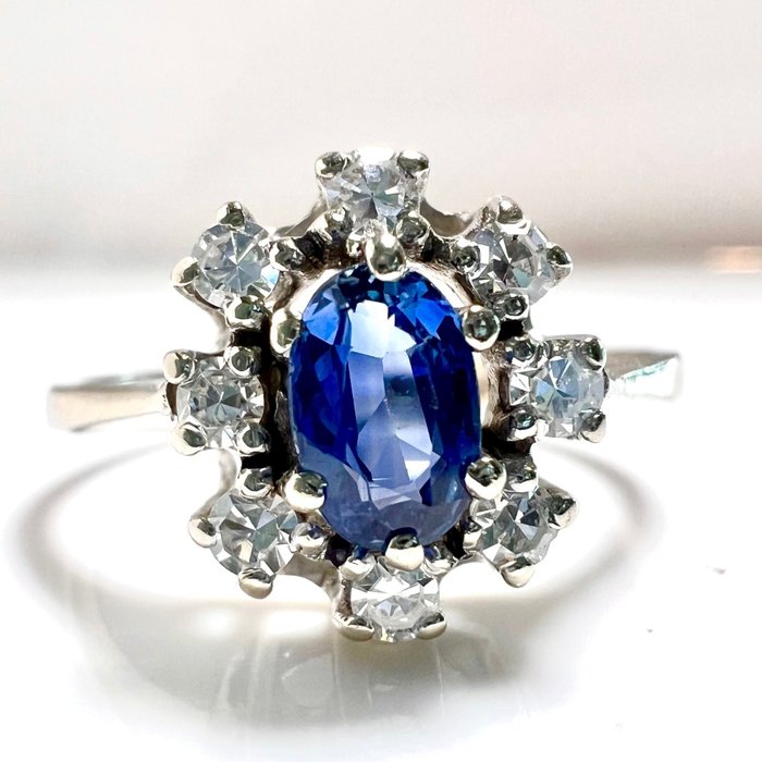 Preview of the first image of 14 kt. White gold - Ring - 0.45 ct Sapphire - 0.24ct. diamonds.