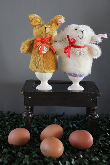 Image 3 of Steiff - gelimiteerde clubeditie - EAN 420276 - Egg warmer set Hare & Lamb - 2000-present - Germany