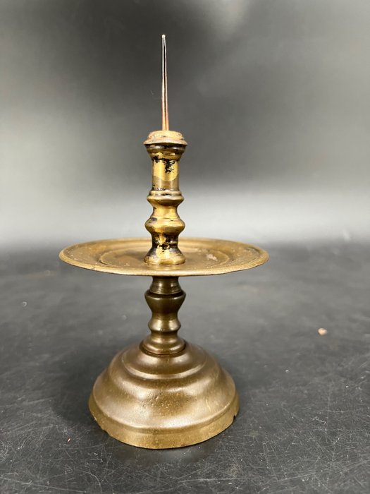 Preview of the first image of Dutch collar candlestick - Brass - Early 20th century.