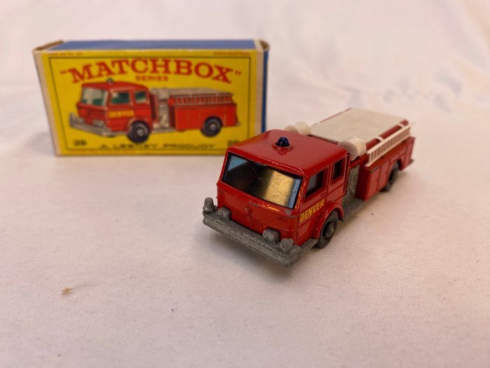 Image 3 of Matchbox - 1:64 - Feuerwehrauto n. 29