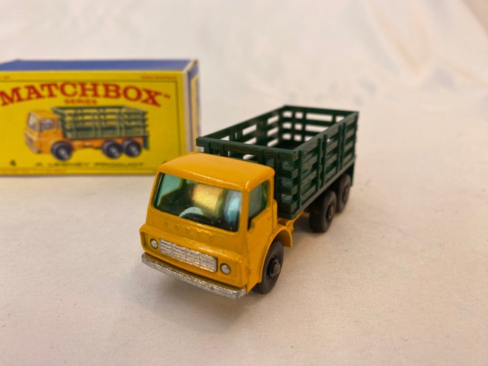 Image 3 of Matchbox - 1:64 - Stake Truck Nr. 4