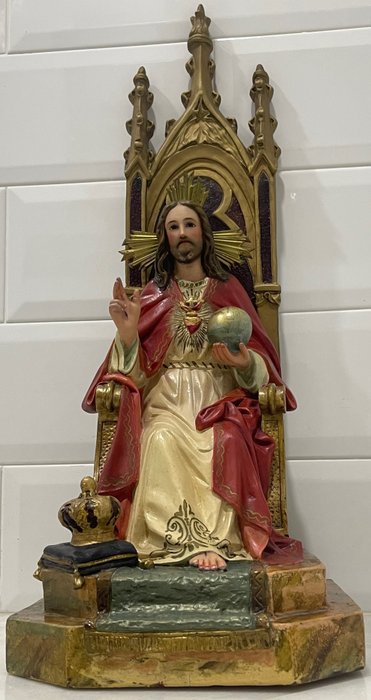 Preview of the first image of Sculpture, Sacred Heart of Jesus enthroned, Olot (63 cm.) - Brass, Crystal, Wood, wood pulp - Early.