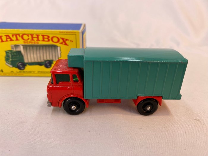 Image 2 of Matchbox - 1:64 - Refrigerator Truck Nr. 44