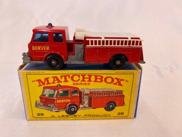 Preview of the first image of Matchbox - 1:64 - Feuerwehrauto n. 29.