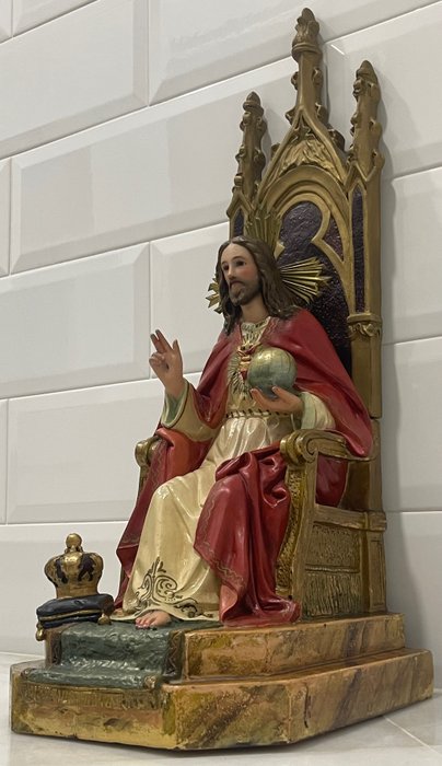 Image 2 of Sculpture, Sacred Heart of Jesus enthroned, Olot (63 cm.) - Brass, Crystal, Wood, wood pulp - Early
