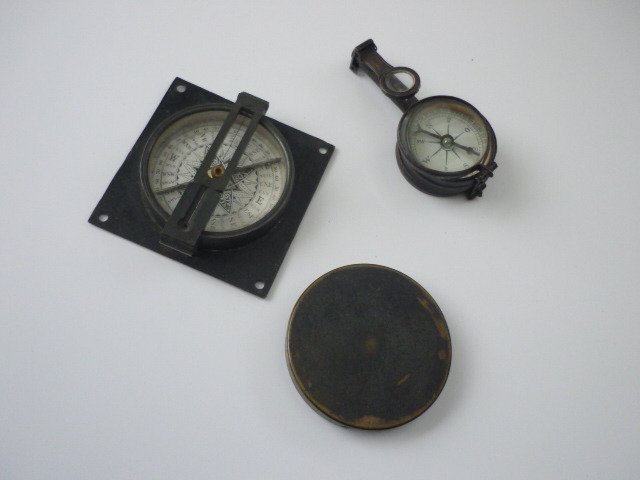 Preview of the first image of Surveying compass (2) - Brass, Glass - First half 20th century.