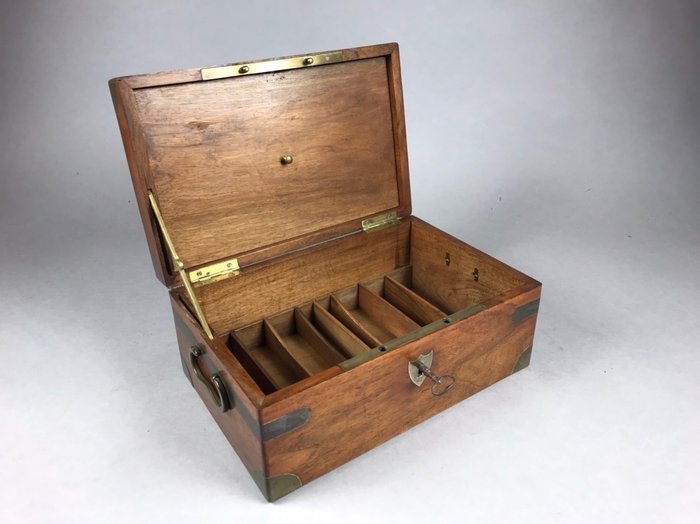 Image 2 of Document box - Brass, Mahogany - Late 19th century