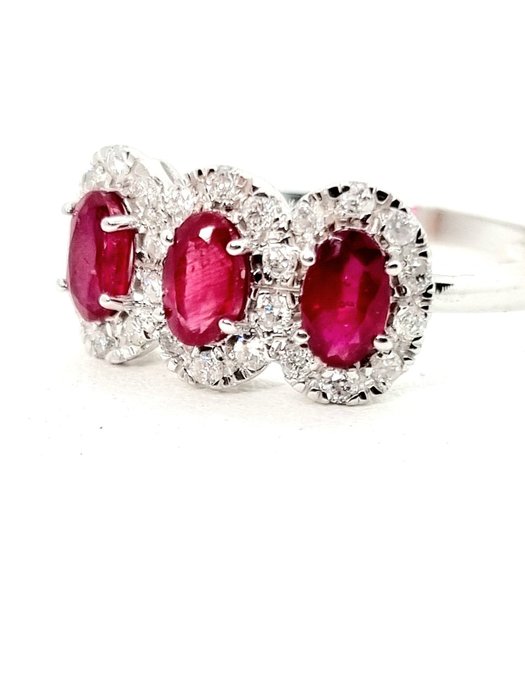 Image 2 of 18 kt. White gold - Ring - 1.33 ct Ruby - Diamonds
