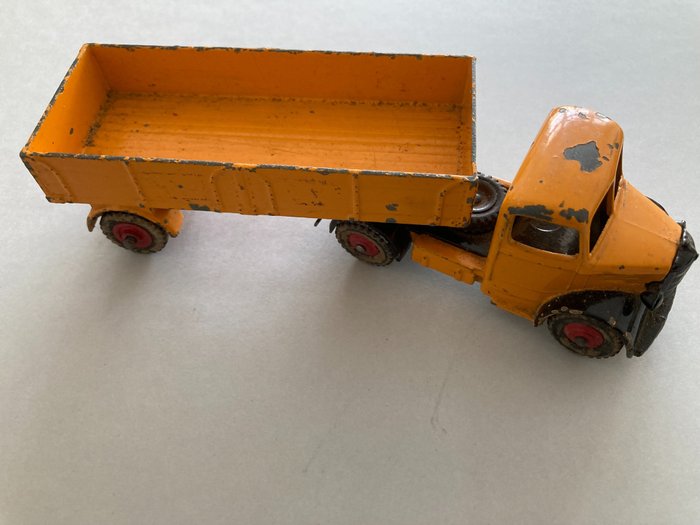 Image 2 of Dinky Toys - 1:43 - Vauxhall, Rover, Austin, apmv wagon en Bedford vrachtwagen