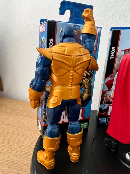 Image 3 of Hasbro - Marvel - F5097 AST. - Figure Avengers Thanos, Black Panther, Thor - 2000-present