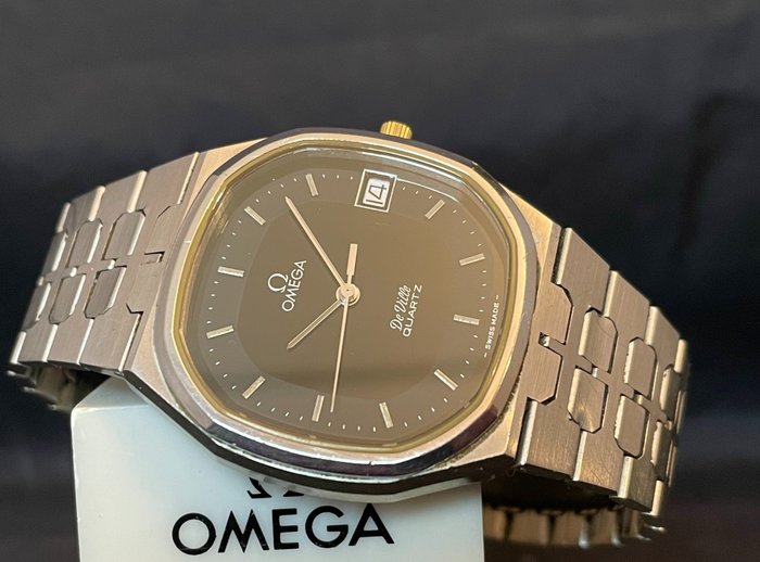 Preview of the first image of Omega - De Ville Black - "NO RESERVE PRICE" - Ref. 196.0145 - Men - 1980-1989.