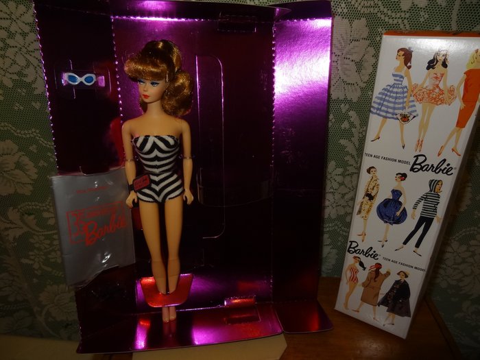 Image 3 of Mattel - Doll 35th Anniversary Special Edition Reproduction of Original 1959 Barbie - 1990-1999 - U