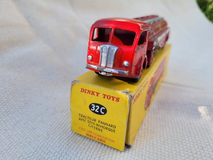 Image 3 of Dinky Toys - 1:43 - ref. 32C Tracteur Panhard "Esso"