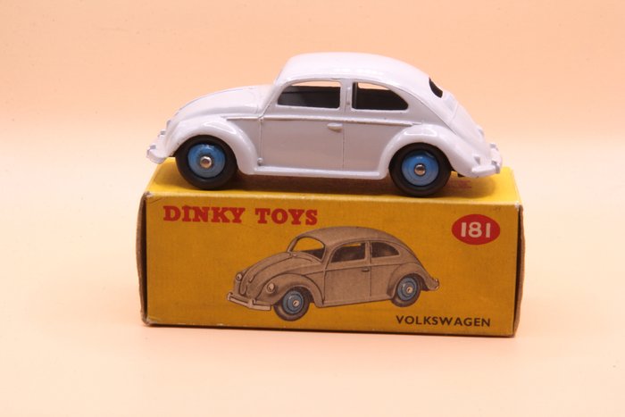 Preview of the first image of Dinky Toys - 1:43 - ref. 181 Volkswagen Beetle Saloon.