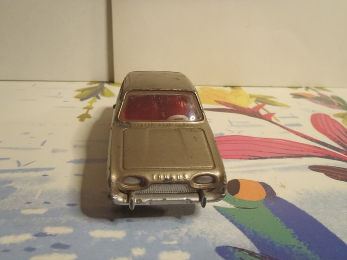 Image 2 of Dinky Toys - 1:43 - Ford Taunus 12M - Made in France