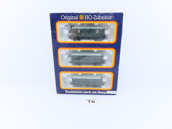 Image 3 of Piko H0 - 0726 - Passenger carriage set - 3-part carriage set with 2-axle compartment carriages 1st